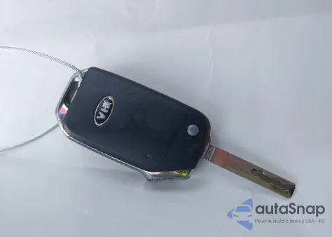 2019 Kia Forte Lxs z USA, uszkodzony, nr VIN 3KPF24AD4KE05878